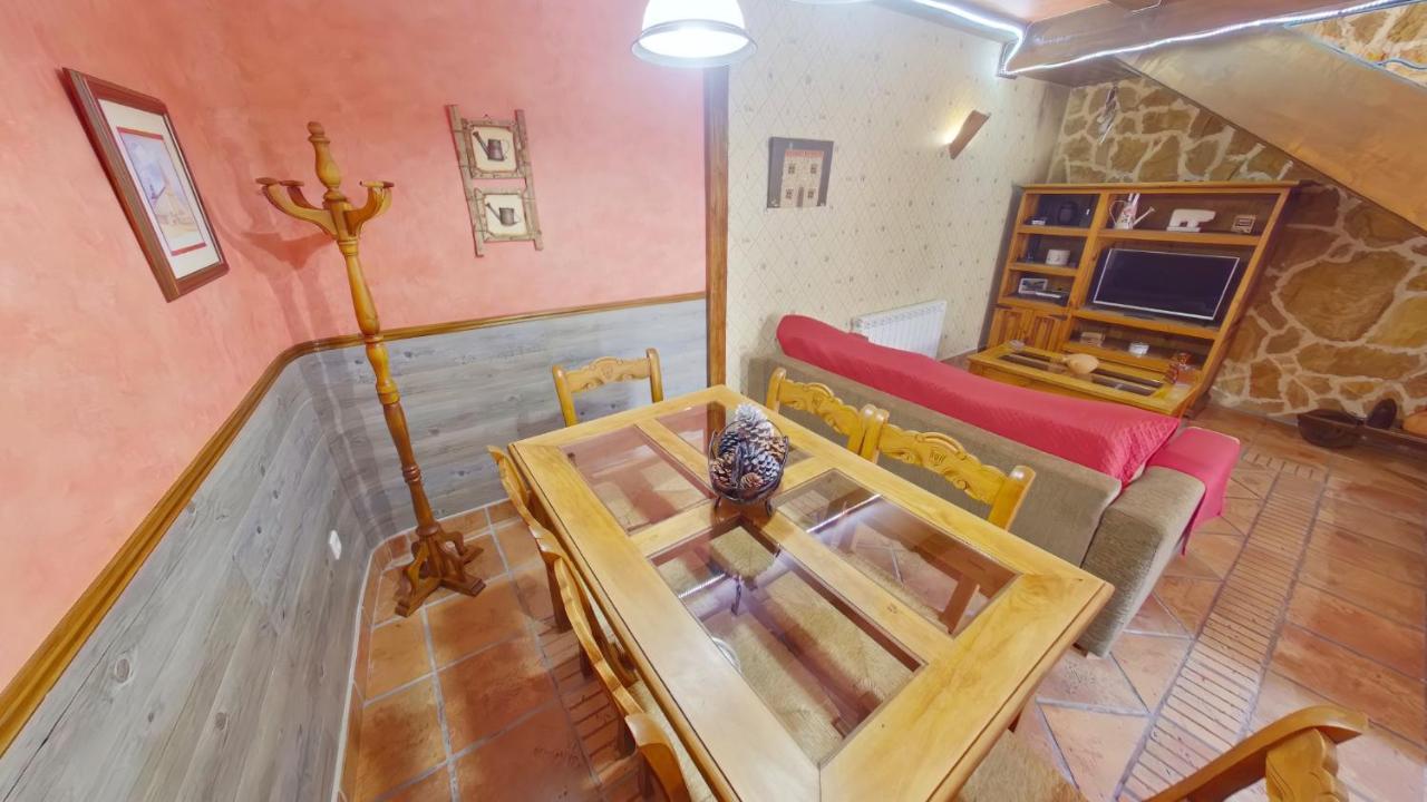 Ruralrut En El Tiemblo Precios Especiales A Partir De 7 Noches, Wifi, Cabina De Hidromasaje, Aire Acondicionado, Zonas De Bano Naturales Cercanas Exterior foto
