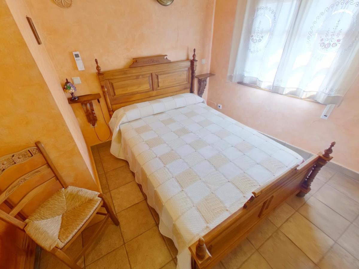 Ruralrut En El Tiemblo Precios Especiales A Partir De 7 Noches, Wifi, Cabina De Hidromasaje, Aire Acondicionado, Zonas De Bano Naturales Cercanas Exterior foto