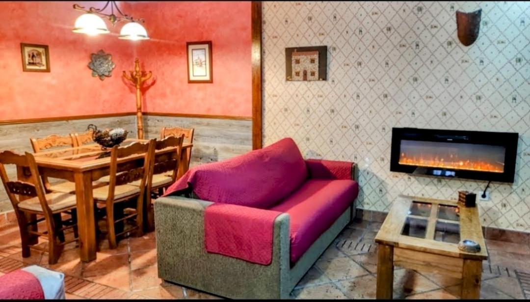Ruralrut En El Tiemblo Precios Especiales A Partir De 7 Noches, Wifi, Cabina De Hidromasaje, Aire Acondicionado, Zonas De Bano Naturales Cercanas Exterior foto