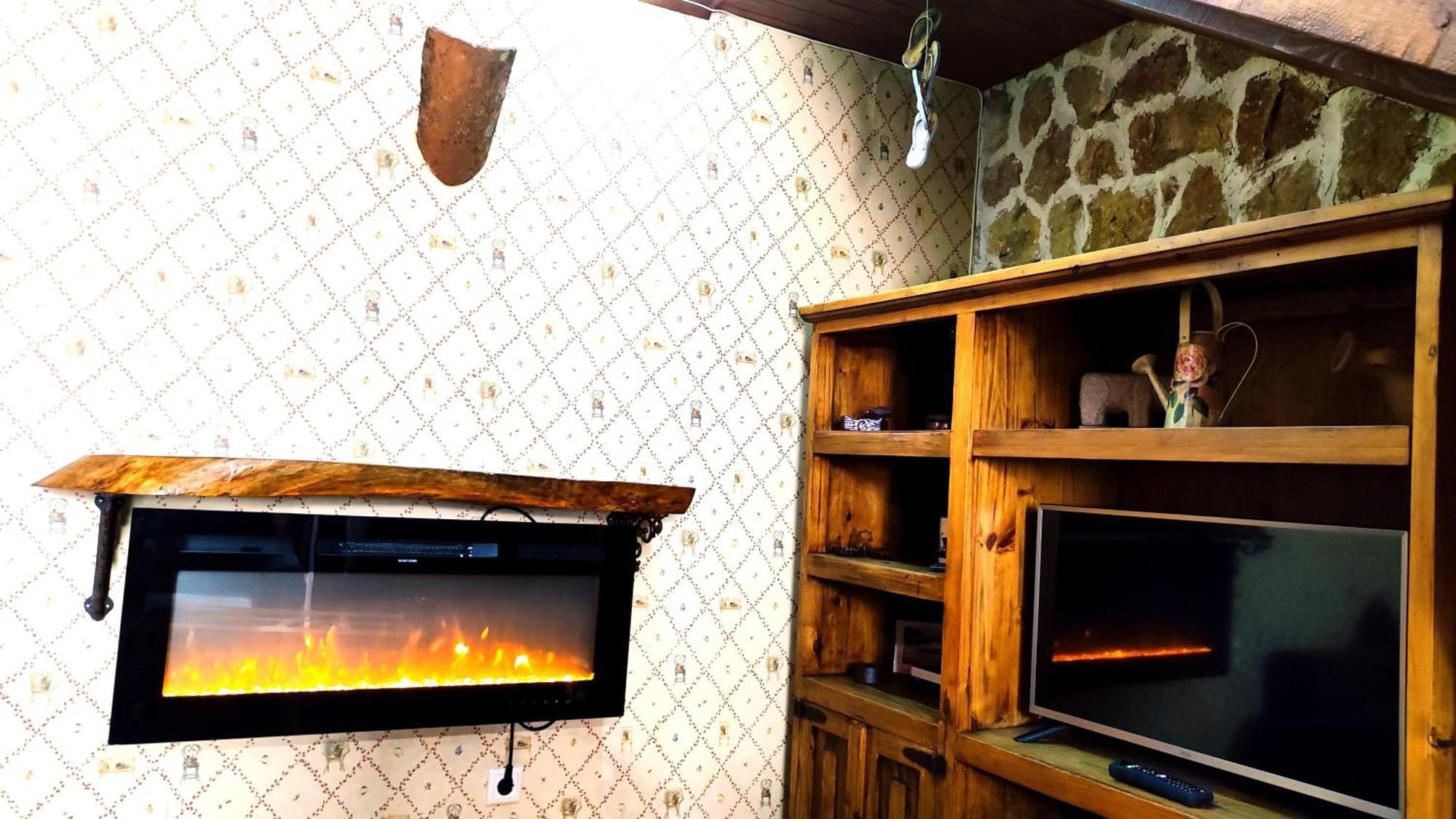 Ruralrut-El Tiemblo Wifi, Cabina De Hidromasaje, Aire Acondicionado Y A Pocos Metros De Zonas De Bano Naturales Exterior foto